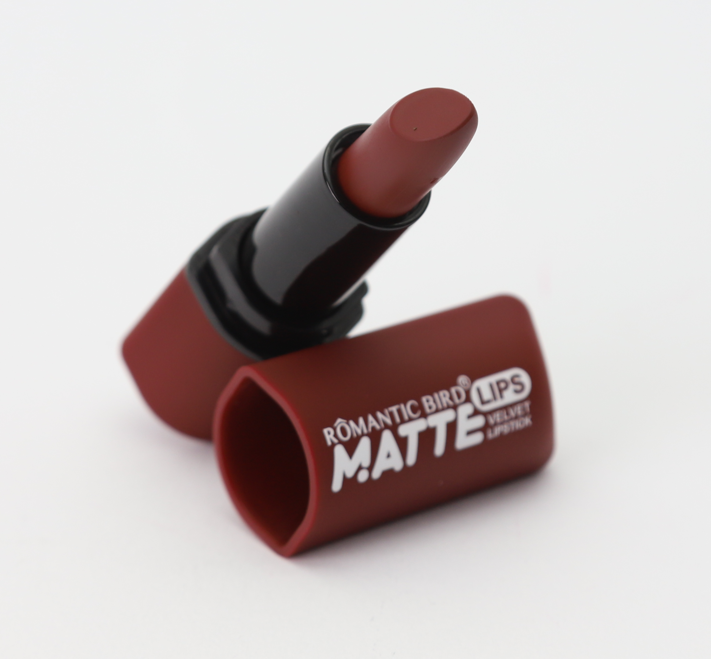 رومانتيك بيرد أحمر الشفاه المخملي غير اللامع
