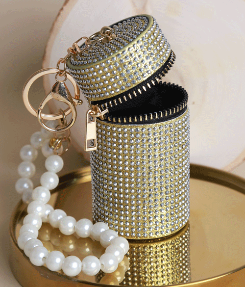 حقيبة مكياج صغيرة