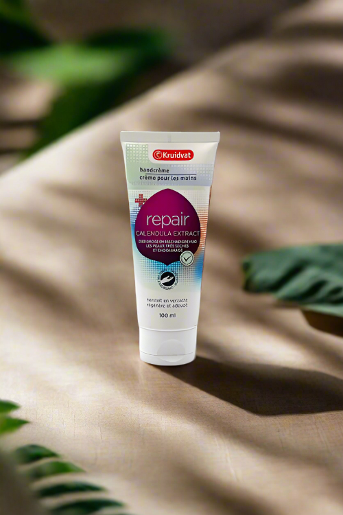 كرويدفات كريم تصليحات اليد بخلاصة الآذريون (مل100)