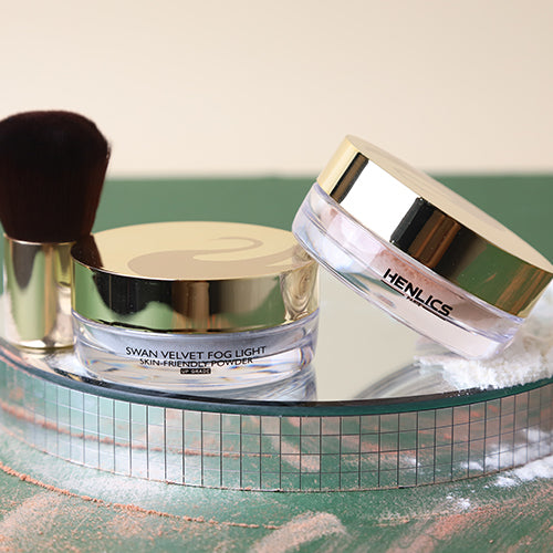 HENLICS -  SWAN VELVET FOG LIGHT SKIN-FRIENDLY POWDER (8g)