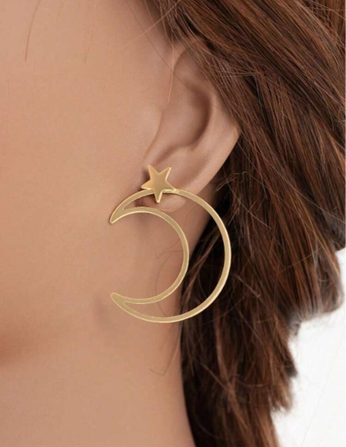 1 Pair Earrings Moon Gold