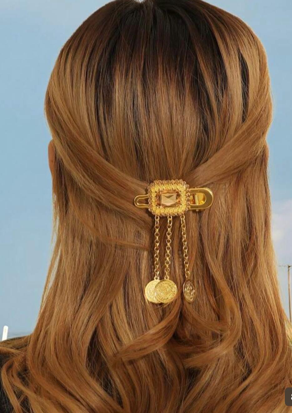 Gold hair accessory studded with rhinestones (1piece)