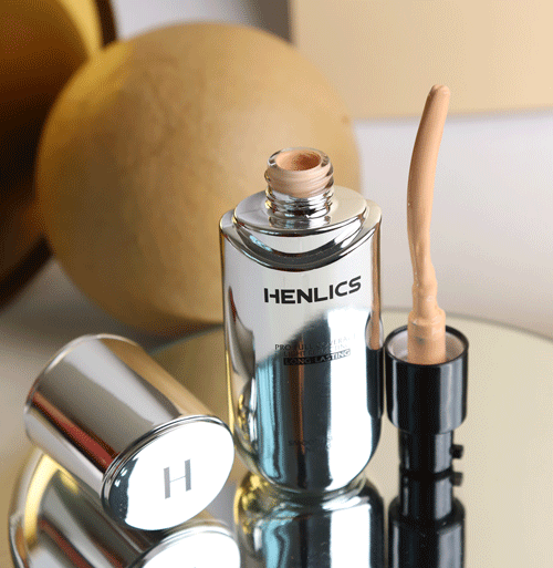 HENLICS - PRO FULL COVERAGE LIGHT REFLECTING LONG LASTING (30ml)