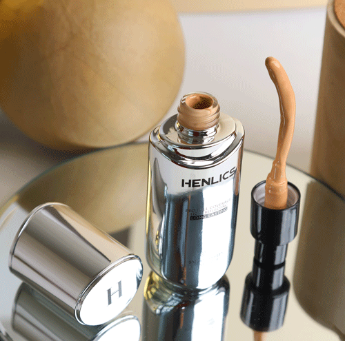 HENLICS - PRO FULL COVERAGE LIGHT REFLECTING LONG LASTING (30ml)