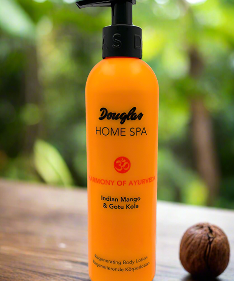 Douglas Home Spa - Regenerating Body Lotion (300ml)
