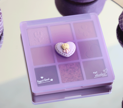 Clown Fish Heart Beat Eyeshadow (9 colors)