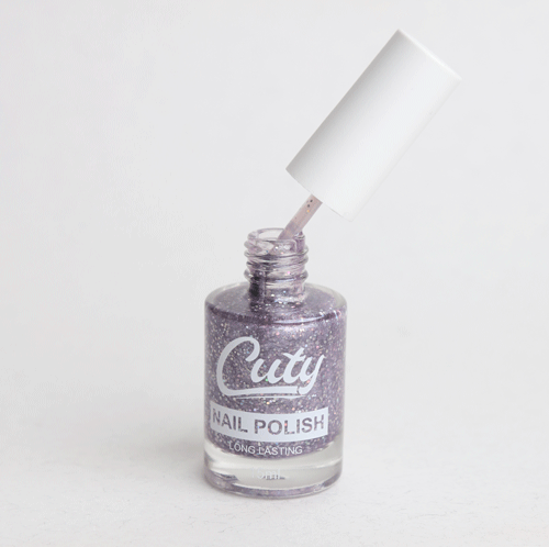 طلاء أظافر كيوتي طويل الأمد