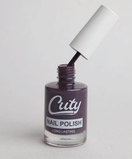 طلاء أظافر كيوتي طويل الأمد