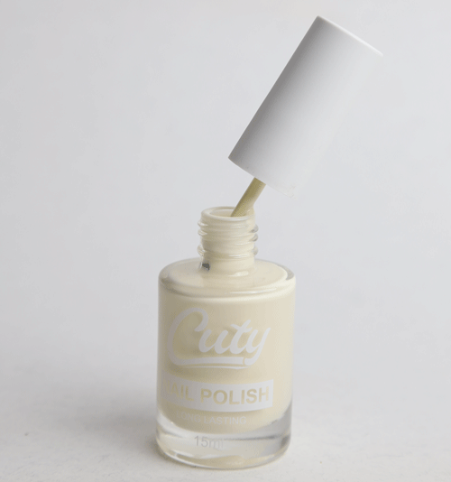 طلاء أظافر كيوتي طويل الأمد