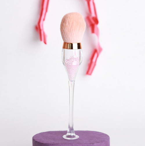 Makeup-brush
