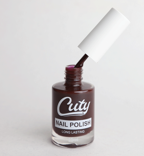 طلاء أظافر كيوتي طويل الأمد