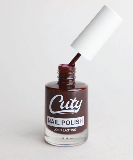 طلاء أظافر كيوتي طويل الأمد