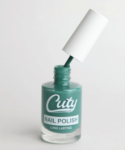 طلاء أظافر كيوتي طويل الأمد