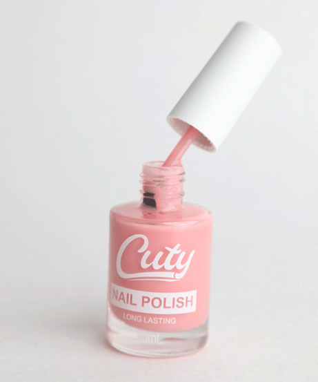 طلاء أظافر كيوتي طويل الأمد