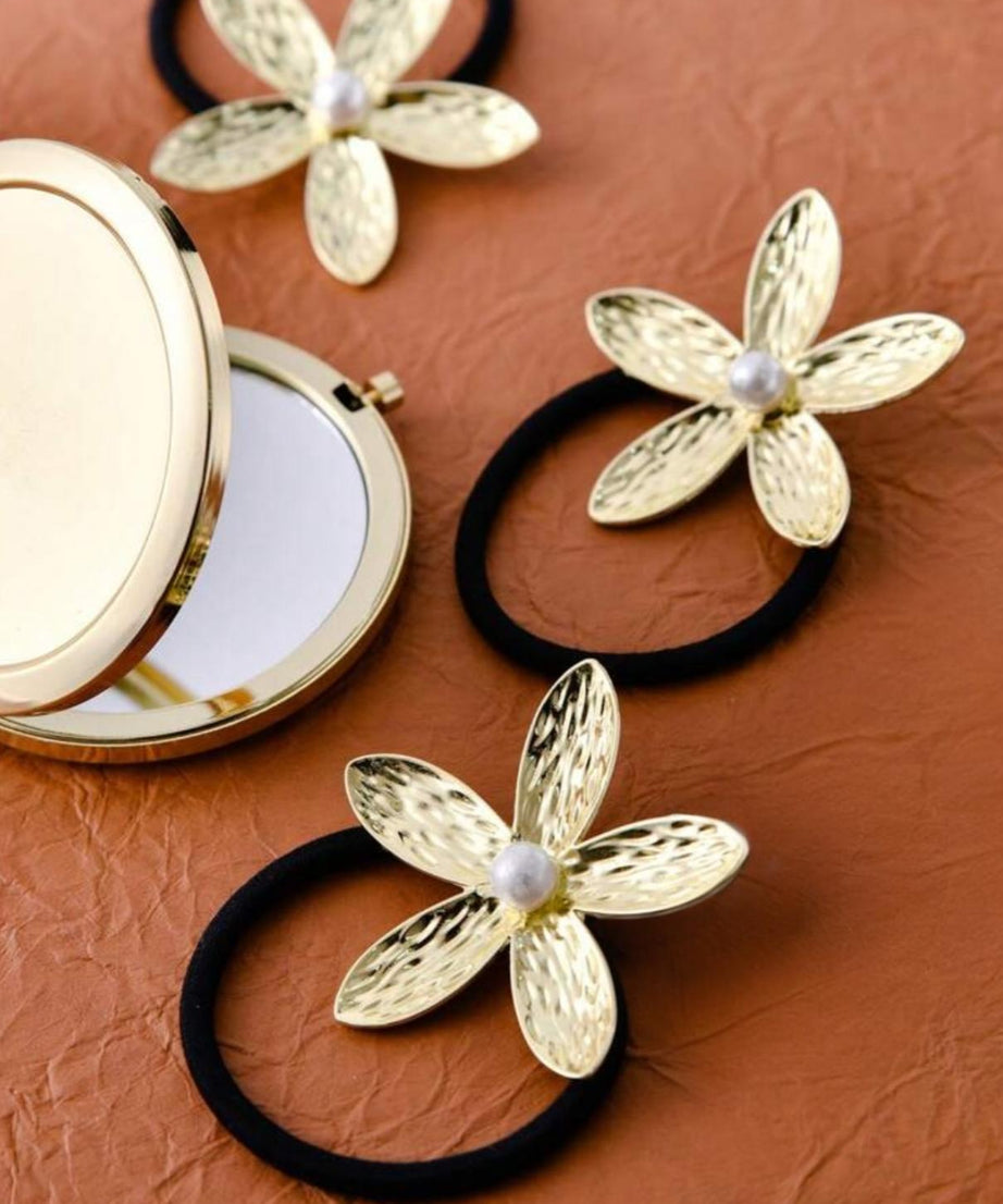اكسسوارات الشعر المرنة زهرة اللؤلؤ الذهبي (1 قطعة)