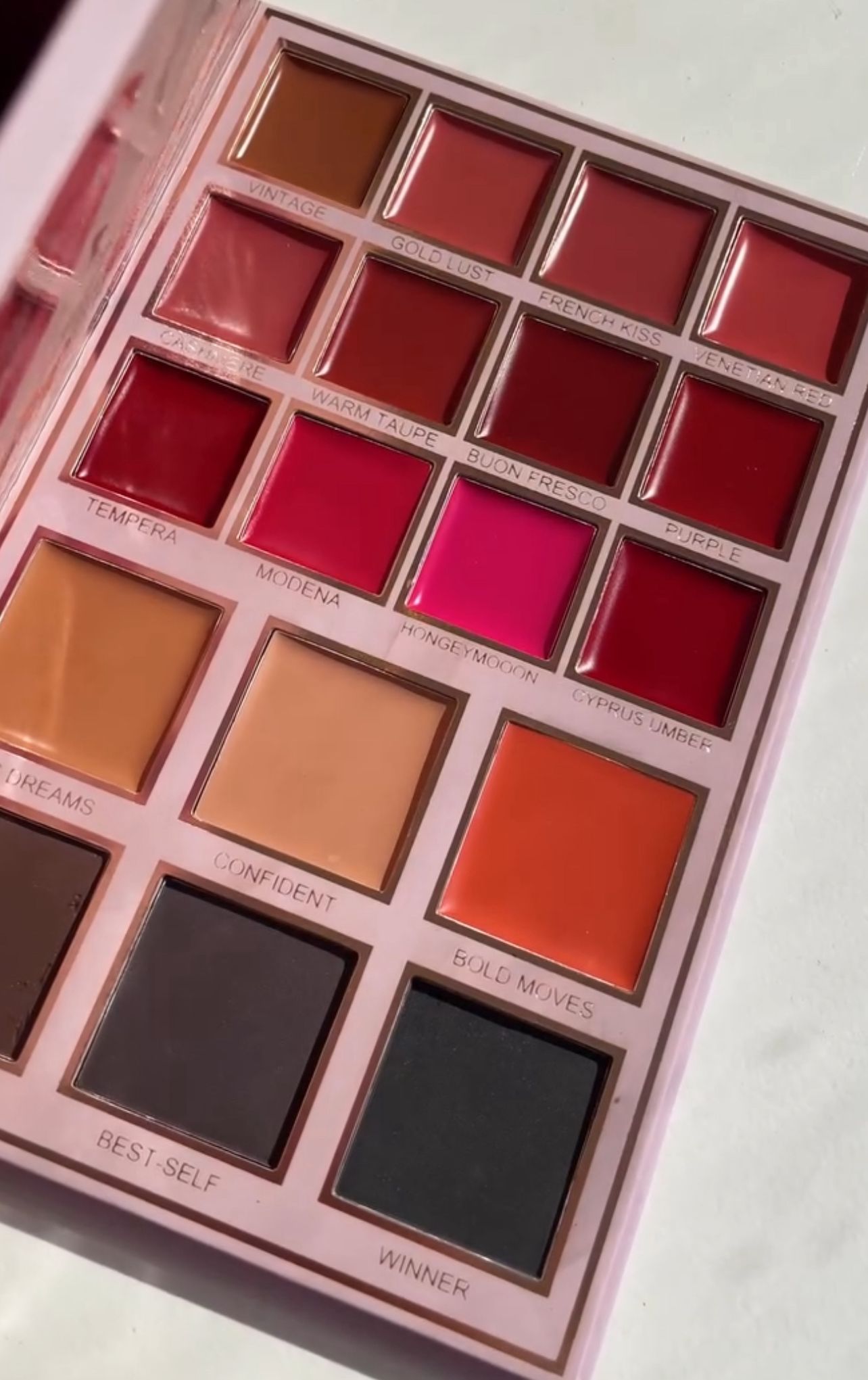 كتيب مكياج كريستين 5 في 1-ظلال العيون و Highlighter & Blusher & Lipstick & Coft