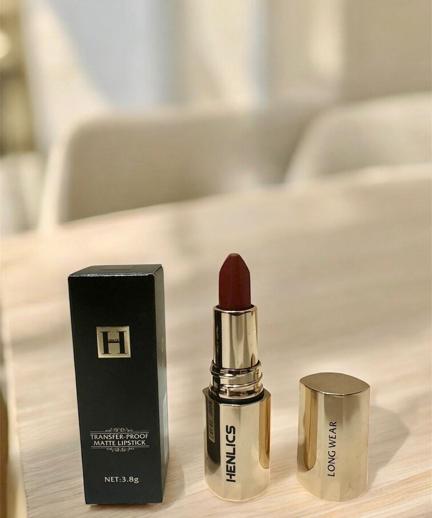 أحمر الشفاه غير اللامع نقل Henlics