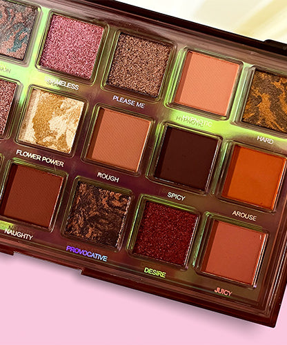 Desert Wind Cuty Naughty Eyeshadow Palette (18 Colors)