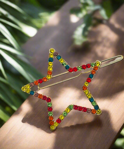 Multi-colored star-shaped hair accessory
