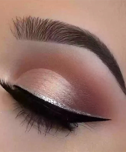 Rival Loves Me - Liquid Eyeshadow