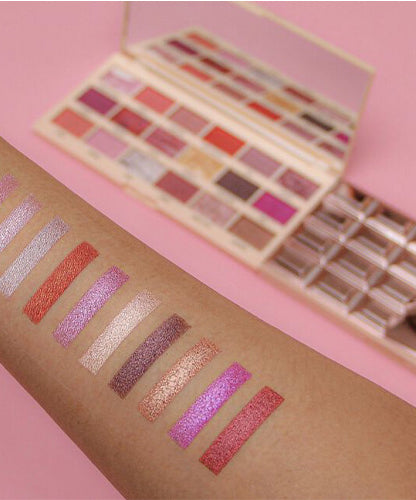 I Heart Revolution Marble Rose Gold - Chocolate Eyeshadow Palette (18 colors)