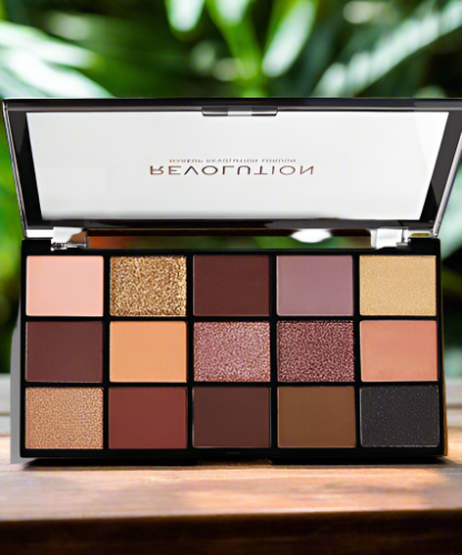 Revolution Makeup - Velvet Rose - Eyeshadow Palette (15 colors)
