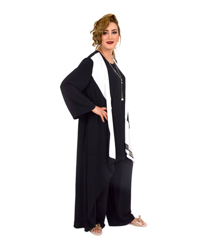 Black And White Edges Abaya Set With Necklace Black And White Edges Abaya Set With Necklace