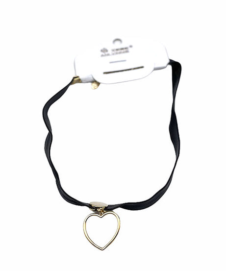 قلادة فاخرة على شكل قلب
