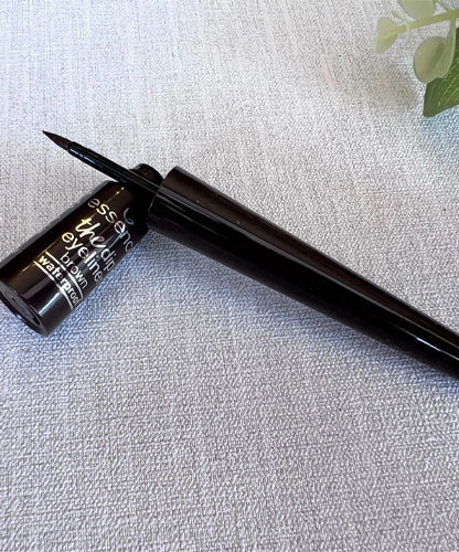Essence - The Dip Eyeliner Waterproof 2.5ml
